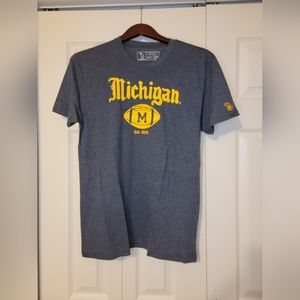 UofM - OLDE ENGLISH FOOTBALL tshirt